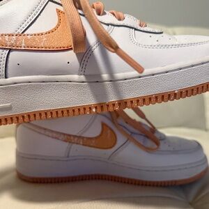Nike White and Peach Sneakers